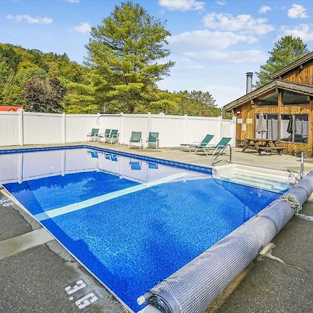 Cedarbrook Two Double Bed Hotel Room With Outdoor Heated Pool 216 Killington Dış mekan fotoğraf